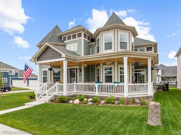 19376 Ryan Dr, Macomb, MI 48042