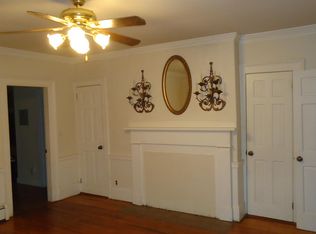 8 Becket St APT 1, Salem, MA 01970