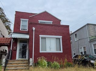 138-07 230th Pl, Springfield Gardens, NY 11413