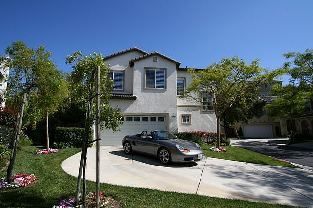 Exterior with driveway