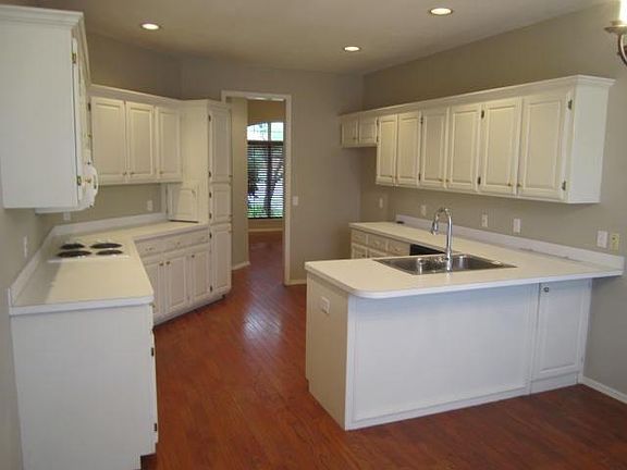 4th image of 1401 Copperfield Dr