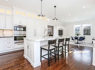 6 Stratton Rd, Scarsdale, NY 10583