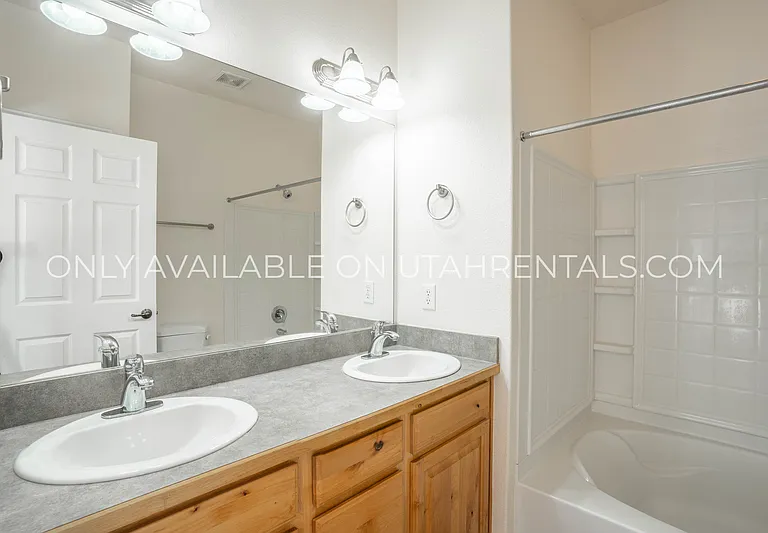1052 Canyon Meadow Dr #3 — Photo 15