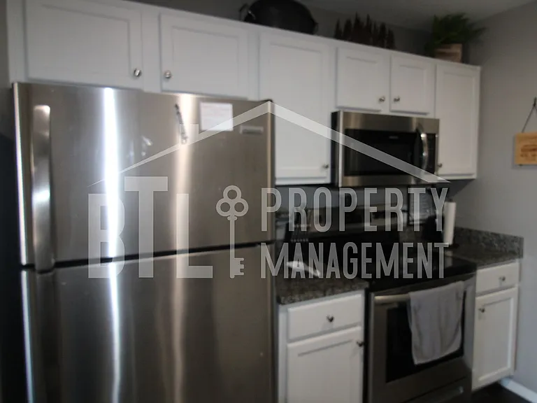 2907 Vineyards Pkwy #2 — Photo 14