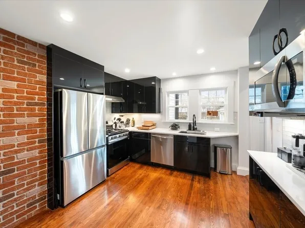7 Atherton St Floor 1, Natick, MA 01760