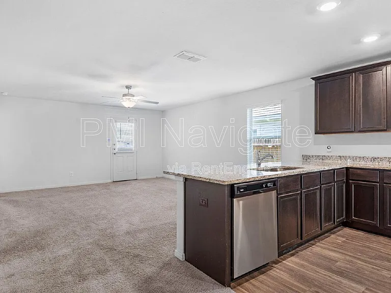 11737 Davalos Ln — Photo 6