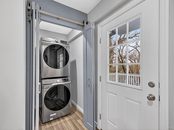 4th image of 35 Avon Road