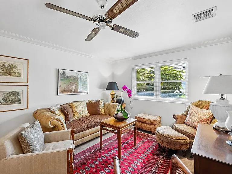 520 NE 7th Ave #2E — Photo 8
