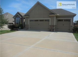 1225 Kettering Ln, Raymore, MO 64083