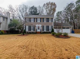 915 Falling Star Ln, Alabaster, AL 35007