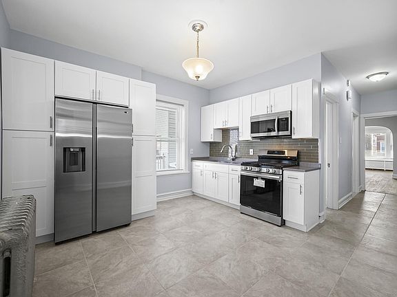 2nd image of 5538 W Van Buren St #1