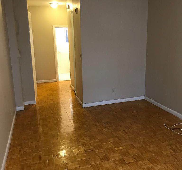 1st image of 231 W 18th St #65