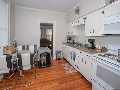 4th image of 12 Burgoyne St #2F