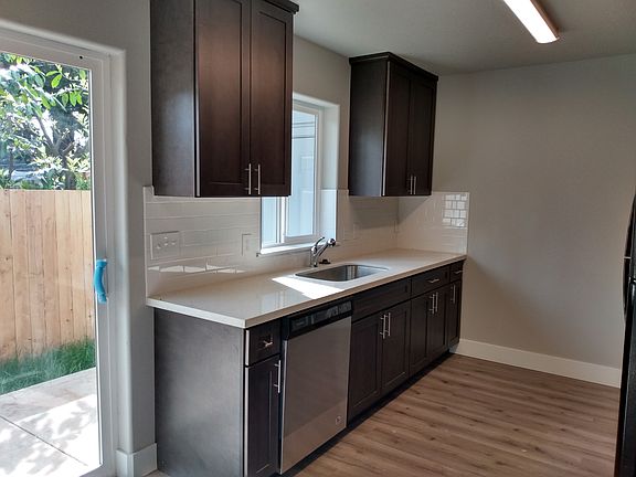 5th image of 13015 SE Division St