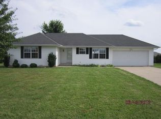 109 W Willowridge Ln, Willard, MO 65781