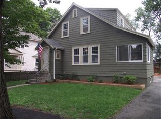 21 Middlesex Ave, Reading, MA 01867