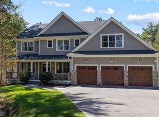 205 Pond St, Hopkinton, MA 01748