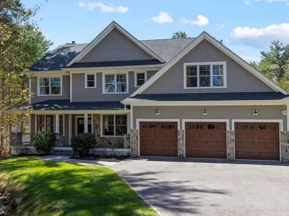 205 Pond St, Hopkinton, MA 01748