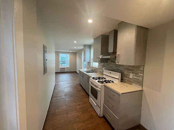 5th image of 1411-1413 E 53rd St #1413-1/4