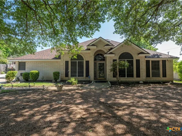 812 Indian Trl, Salado, TX 76571