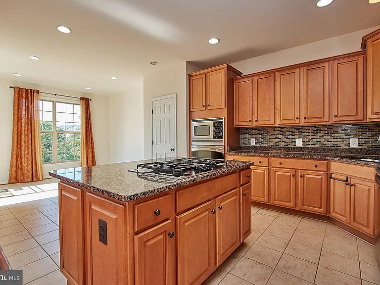 42649 Macauley Pl — Photo 9