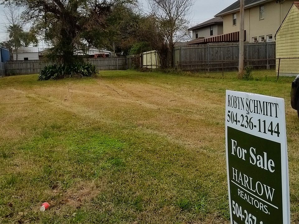 2nd image of 453 Carrollton Avenue