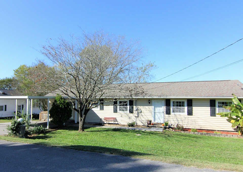 1st image of 206 S Oakwood Ave