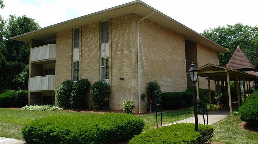 1st image of 5260 Crossbow Cir Unit 16C