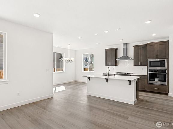 4th image of 2406 Barn Door Court #35