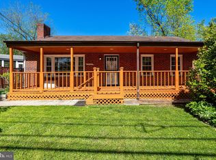 2920 Graham Rd, Falls Church, VA 22042