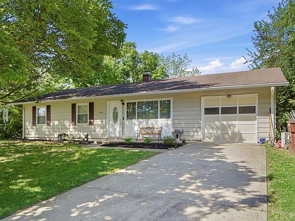 3rd image of 9671 Wildbrook Ln