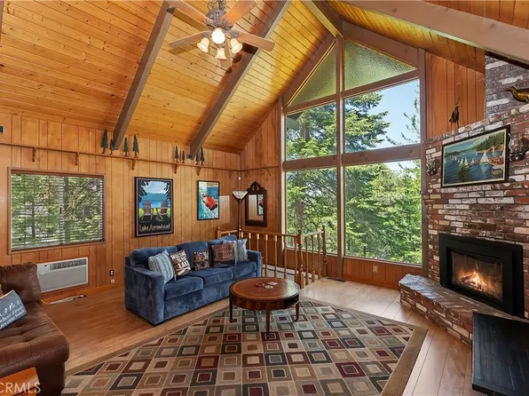 535 Pioneer Rd, Lake Arrowhead, CA 92352