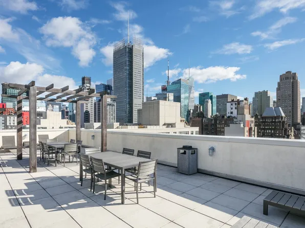 350 West 37th Street image 6 of 12