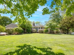 58 Elizabeth St, Basking Ridge, NJ 07920