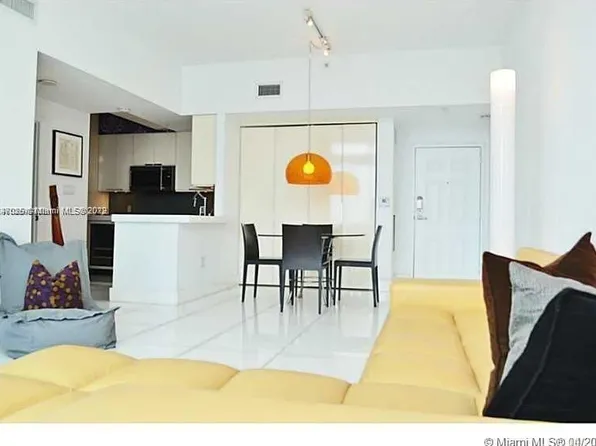 1155 Brickell Bay Dr #Penthouse 204, Miami, FL 33131