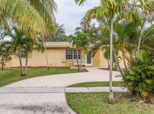 391 SW 64th Ter, Margate, FL 33068