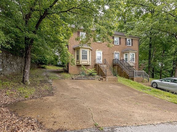 3rd image of 1034 Pleasant View Dr