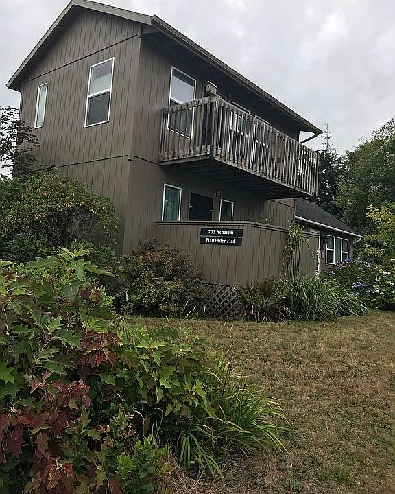 2nd image of 702 Nehalem Ave
