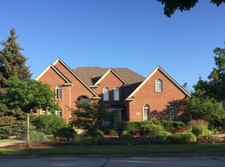 23885 Broadmoor Park Ln, Novi, MI 48374