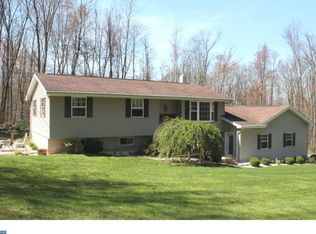 34 Cardinal Rd, Pine Grove, PA 17963