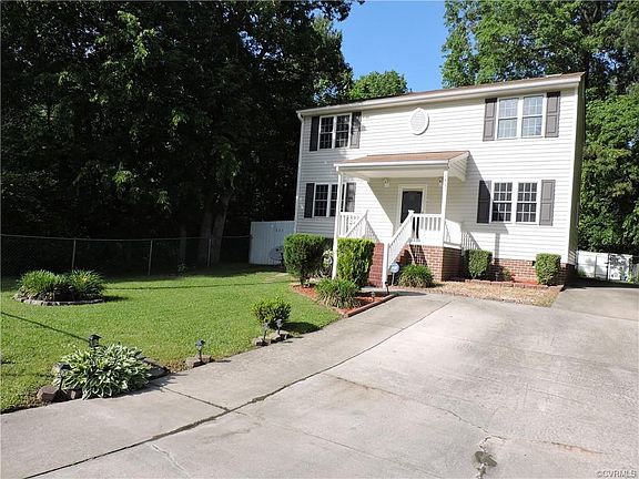 2nd image of 1823 Stewart Ave