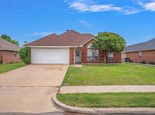 1210 Clay Ln, Seagoville, TX 75159