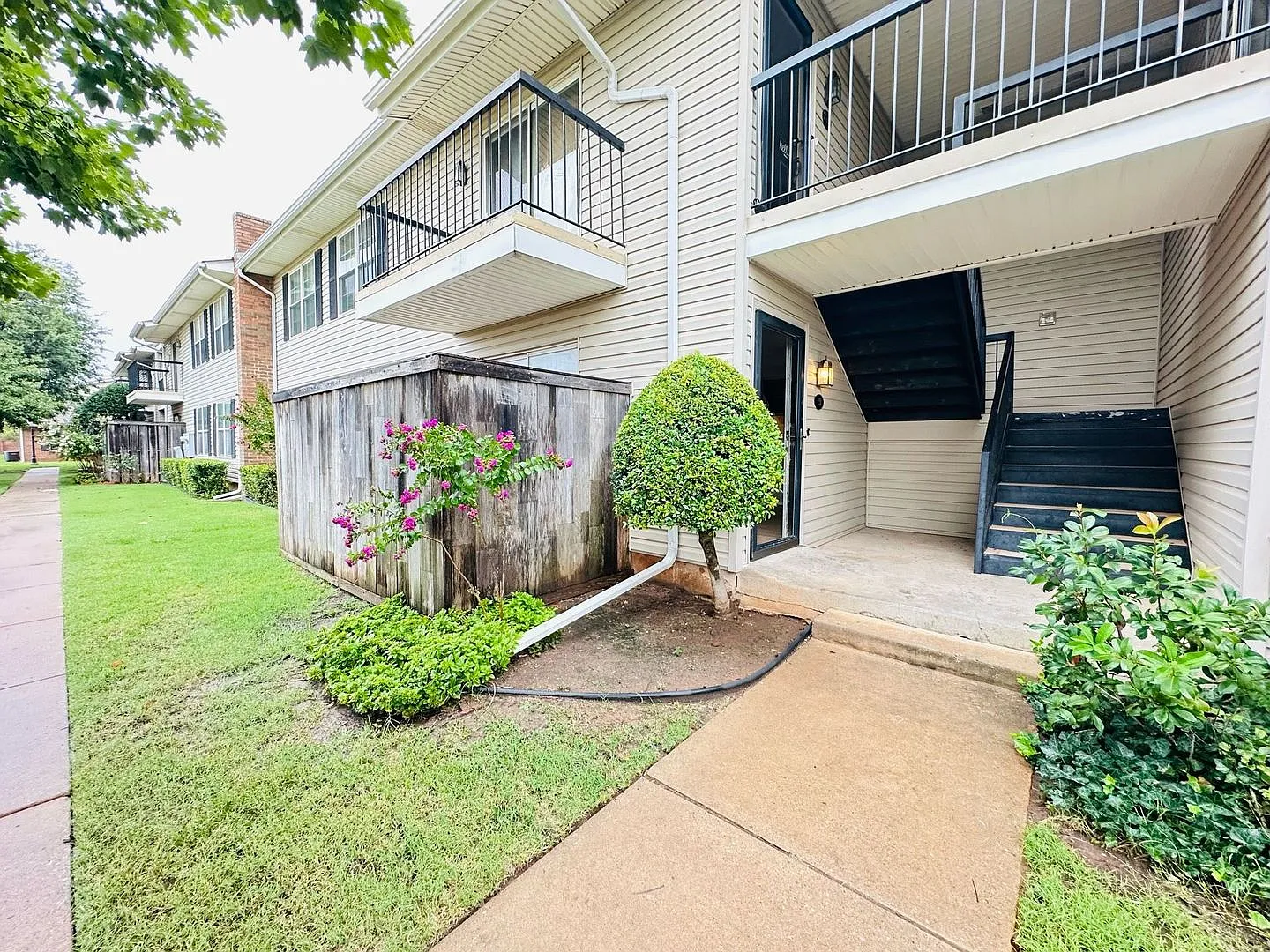 2 Bedroom 2 Bathroom - Gated Community - — Photo 1