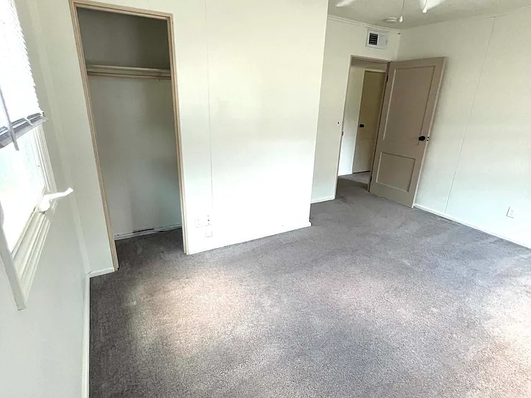 6752 Hamilton St — Photo 12