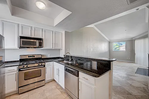 260 E Flamingo Rd Photo 1