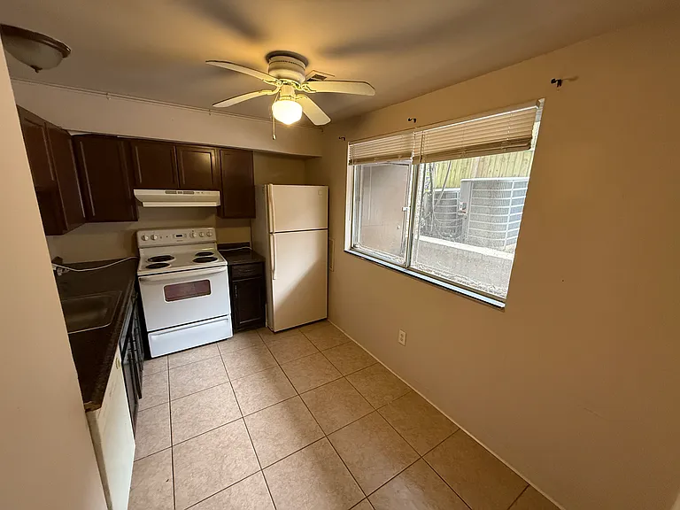 2310 Baynard Boulevard — Photo 18