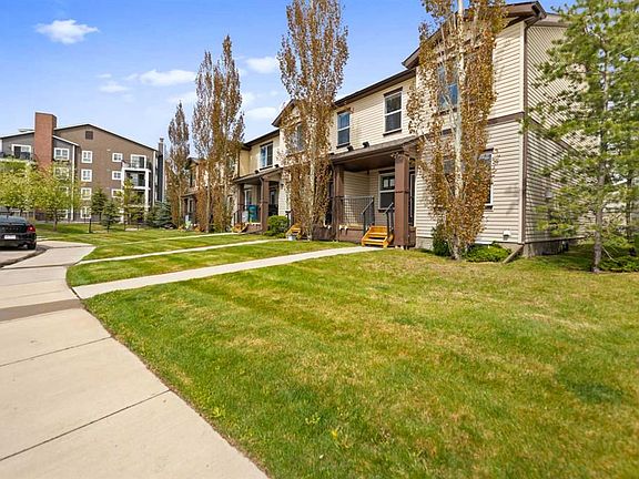 4th image of 81 E Copperpond Lndg SE