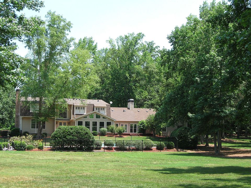 2nd image of 120 Bellacree Rd