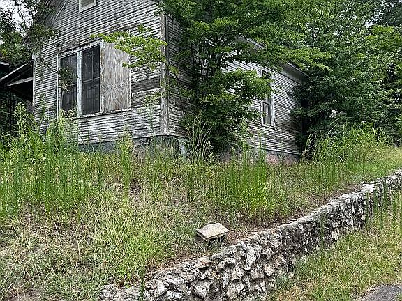 9th image of 1523 13th St N
