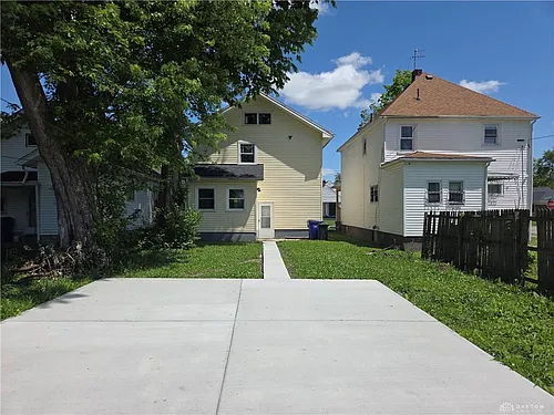 305 Westwood Ave Photo 1